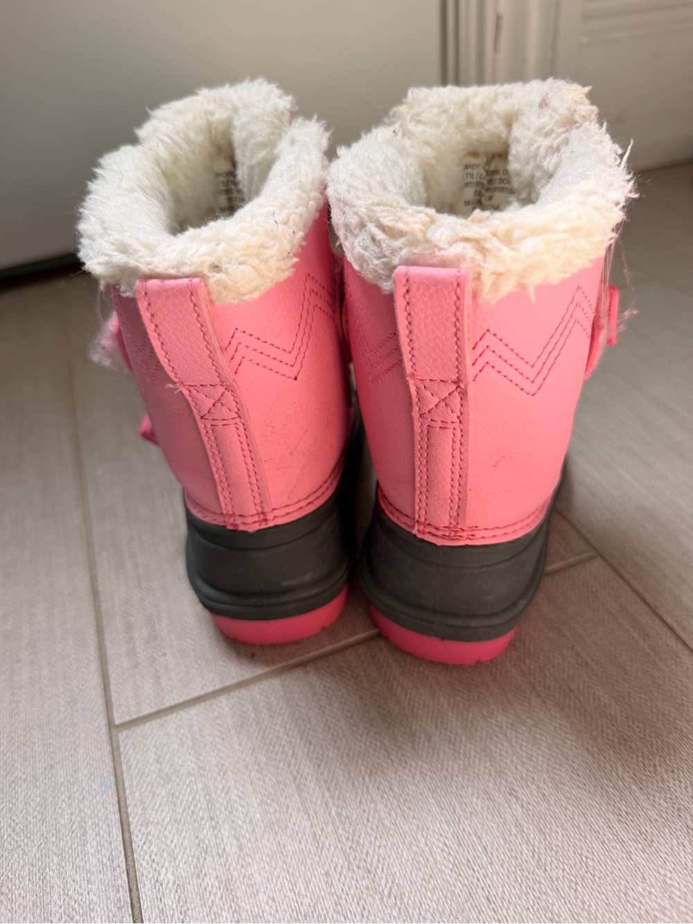 Cat & Jack Pink Kids Snow Boots with Cream Faux Fur
